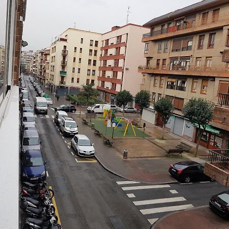 Apartamento Costa Vasca Las Arenas Getxo Ngoại thất bức ảnh