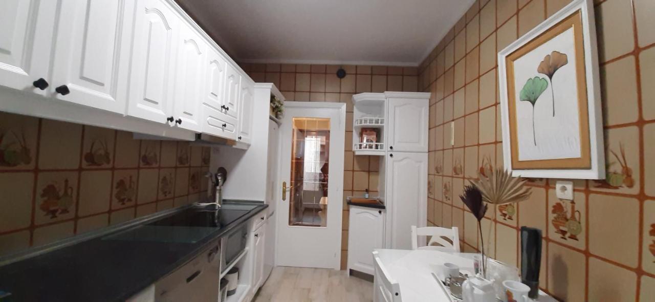 Apartamento Costa Vasca Las Arenas Getxo Ngoại thất bức ảnh