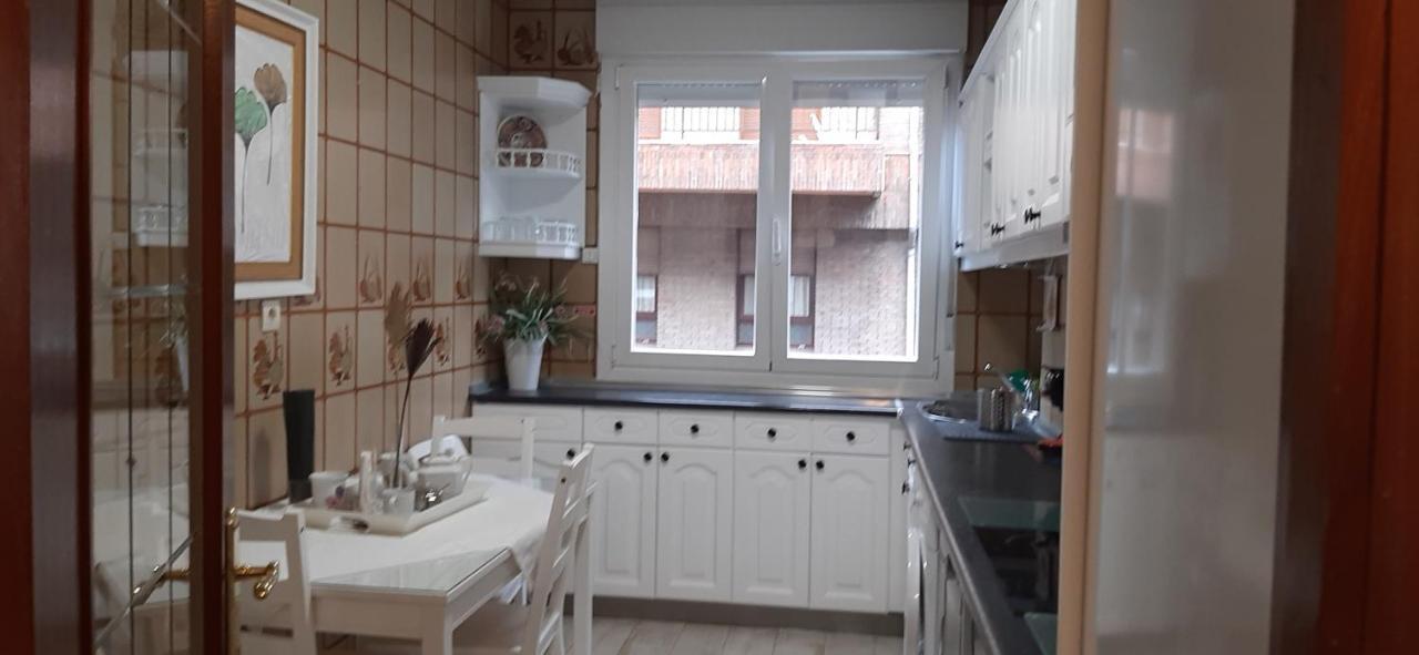 Apartamento Costa Vasca Las Arenas Getxo Ngoại thất bức ảnh