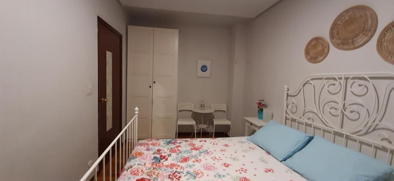 Apartamento Costa Vasca Las Arenas Getxo Ngoại thất bức ảnh
