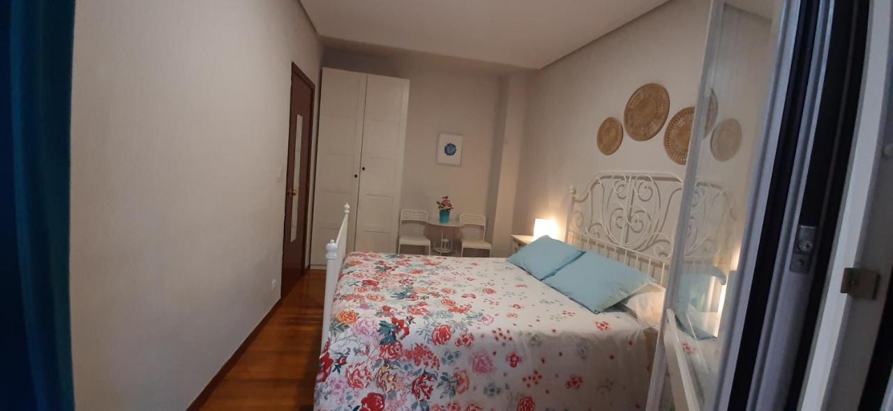 Apartamento Costa Vasca Las Arenas Getxo Ngoại thất bức ảnh