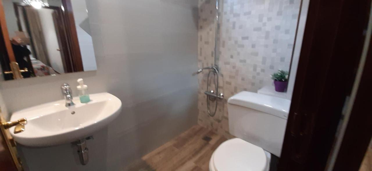 Apartamento Costa Vasca Las Arenas Getxo Ngoại thất bức ảnh