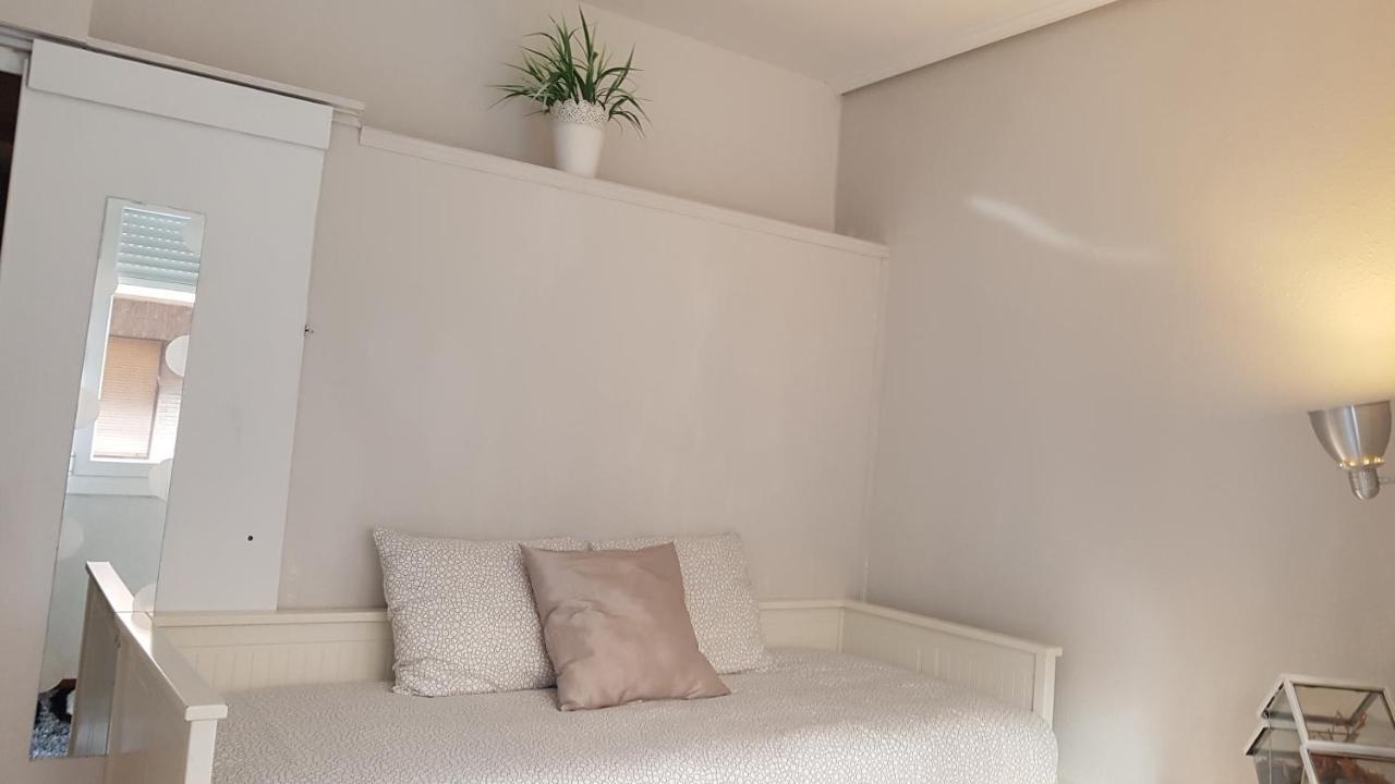 Apartamento Costa Vasca Las Arenas Getxo Ngoại thất bức ảnh